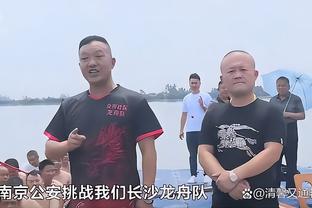 记者：本纳塞尔离队参加非洲杯，丘库将代替他出战意杯后再离队